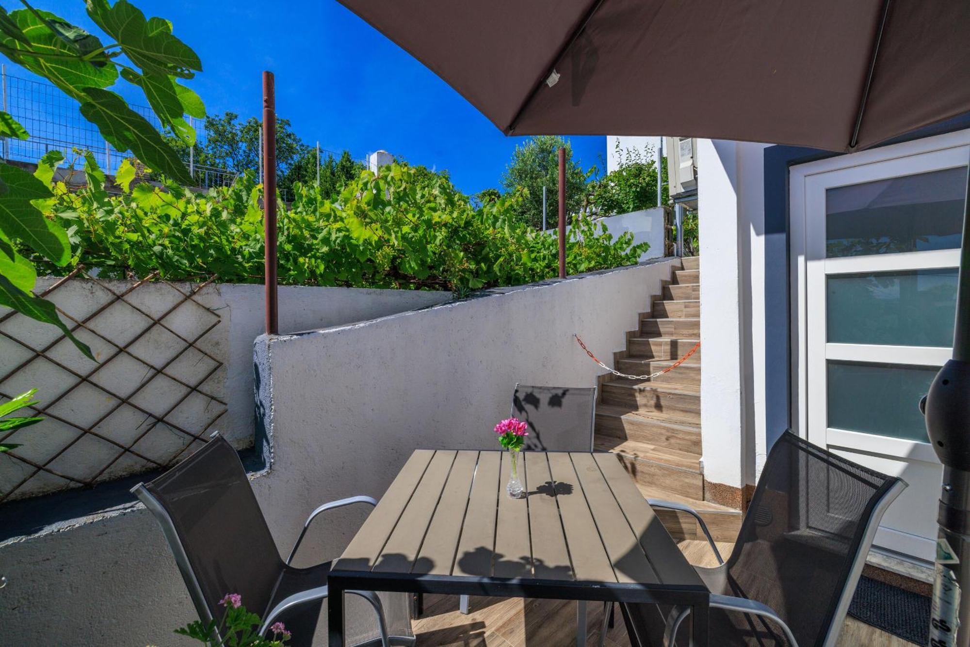 Apartments Luna Crikvenica Exterior photo